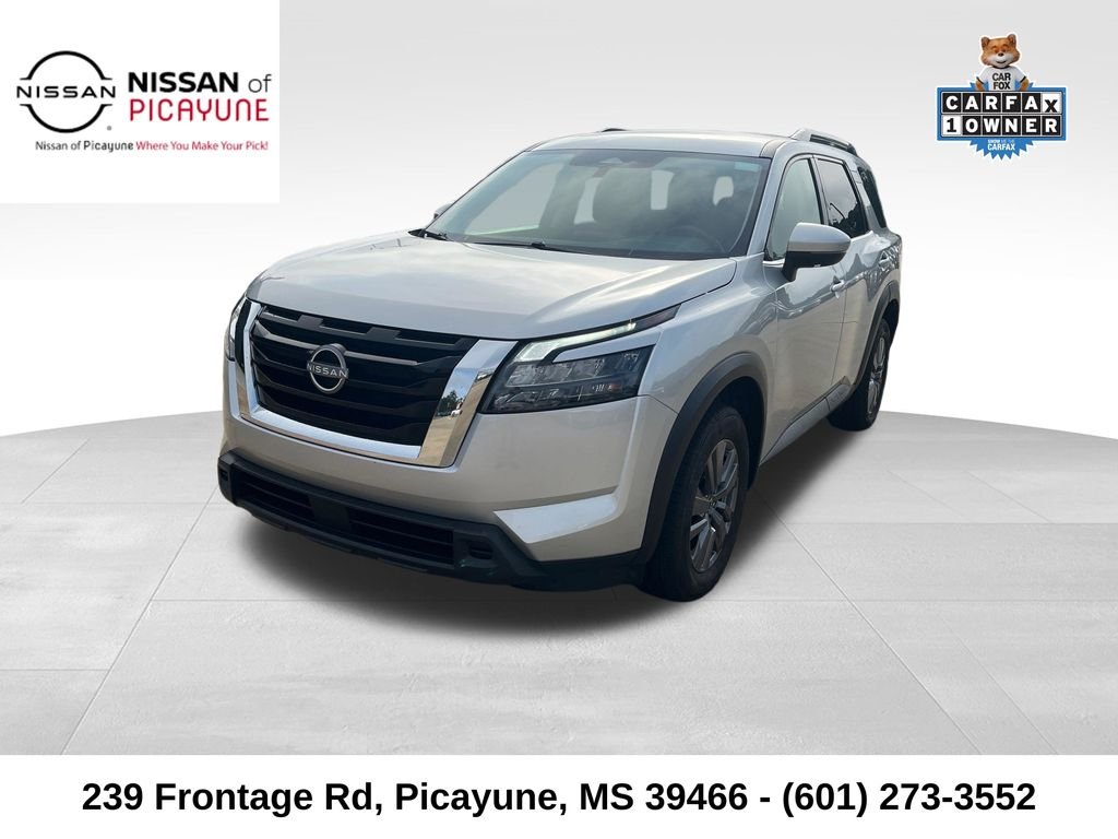 2025 Nissan Pathfinder SV 4WD's photo