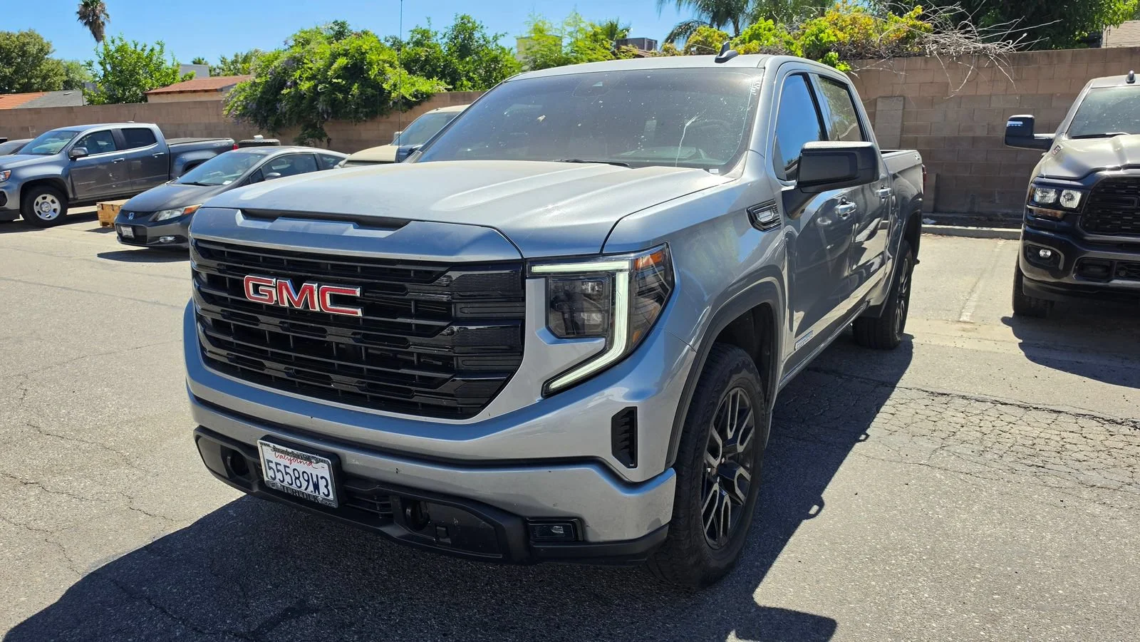 2023 GMC Sierra 4WD Crew Cab Short Box Elevation's photo