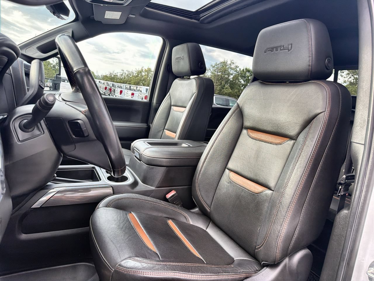 Used 2022 Summit White GMC AT4 image 16