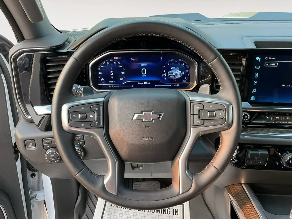 Used 2024 Summit White Chevrolet LT Trail Boss image 13