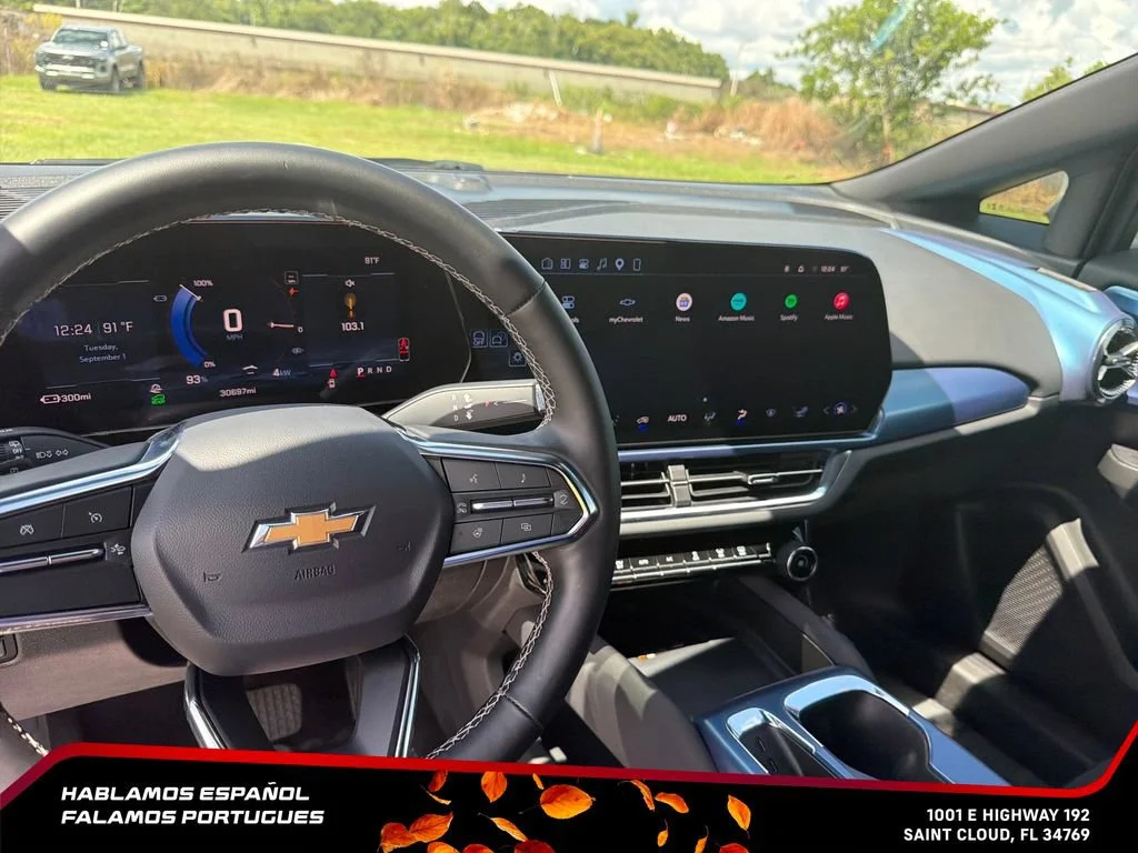 Used 2025 Sterling Gray Metallic Chevrolet LT image 18