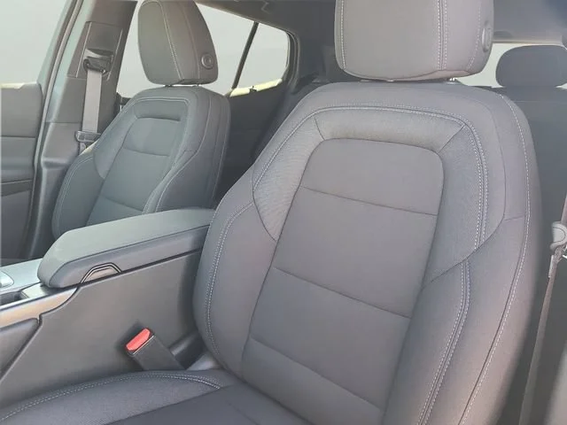 New 2026 Summit White Chevrolet LT image 22