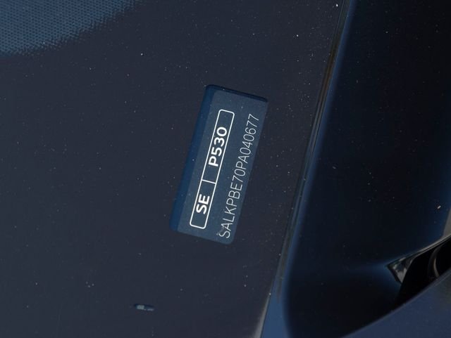 Used 2023 Carpathian Gray Premium Metallic Land Rover SE image 39