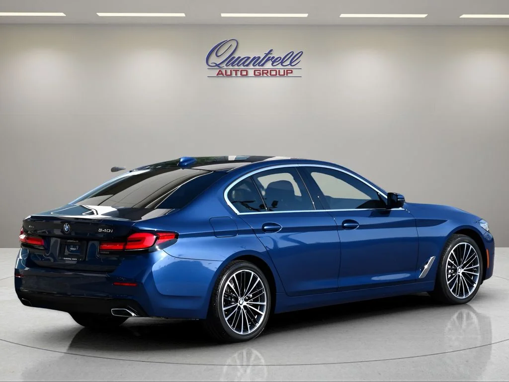 Used 2022 Blue BMW 540i xDrive image 4