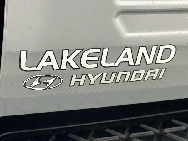 New 2027 Gray Hyundai SE image 24