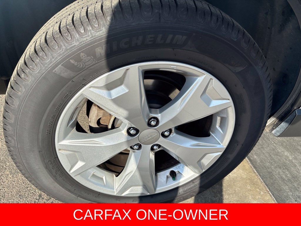 Used 2015 Silver Subaru 2.5i Limited image 22