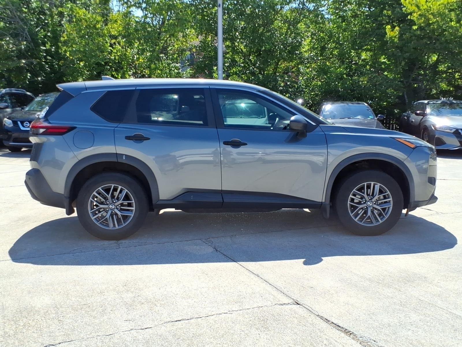 Used 2021 Gun Metallic Nissan S image 6
