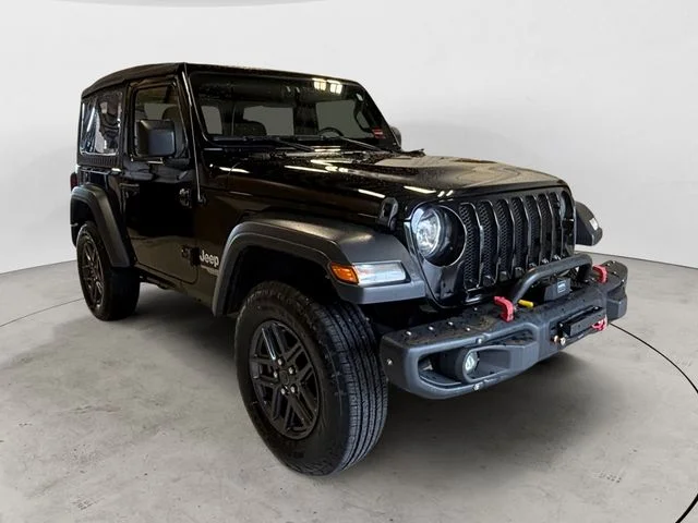 Used 2020 Black Jeep Sport image 8