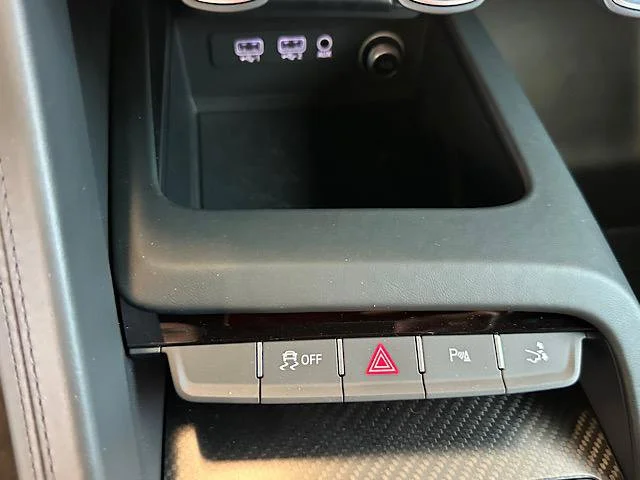 Used 2017 Daytona Gray Pearl Effect Audi V10 image 23