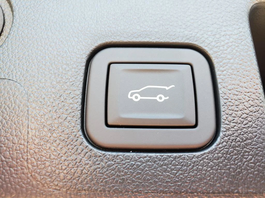 Used 2026 Black Chevrolet LT image 11