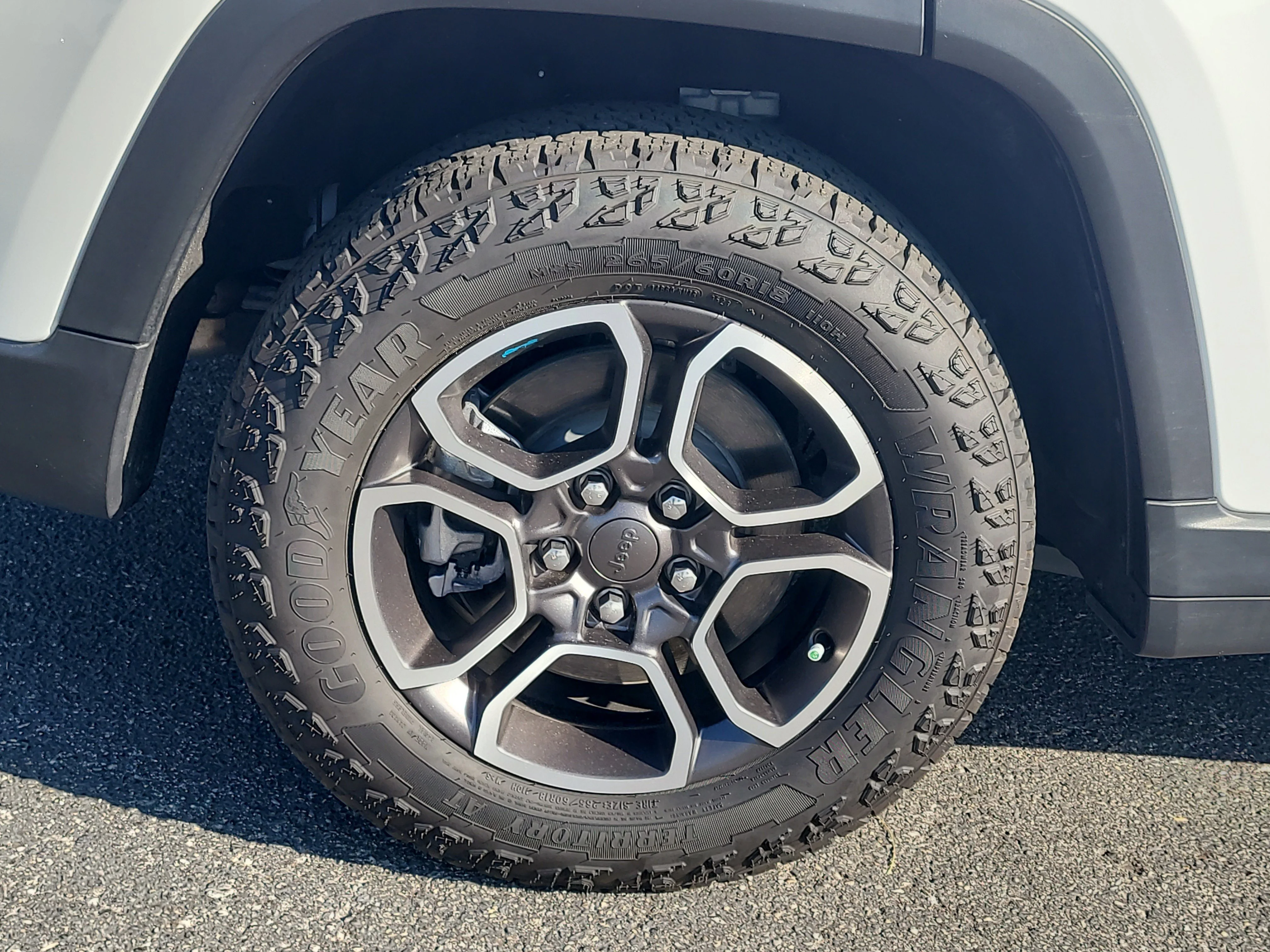 Used 2024 Bright White Clearcoat Jeep Trailhawk image 8