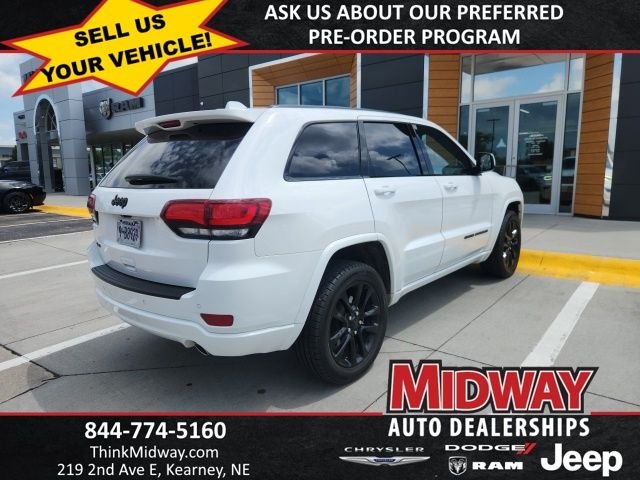 Used 2021 White Jeep Laredo X image 4
