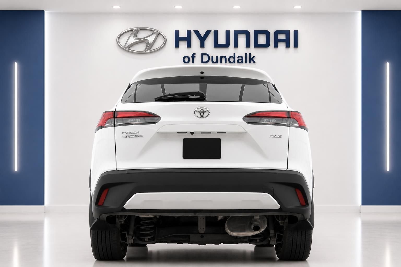 Used 2025 Beige Toyota XLE image 5