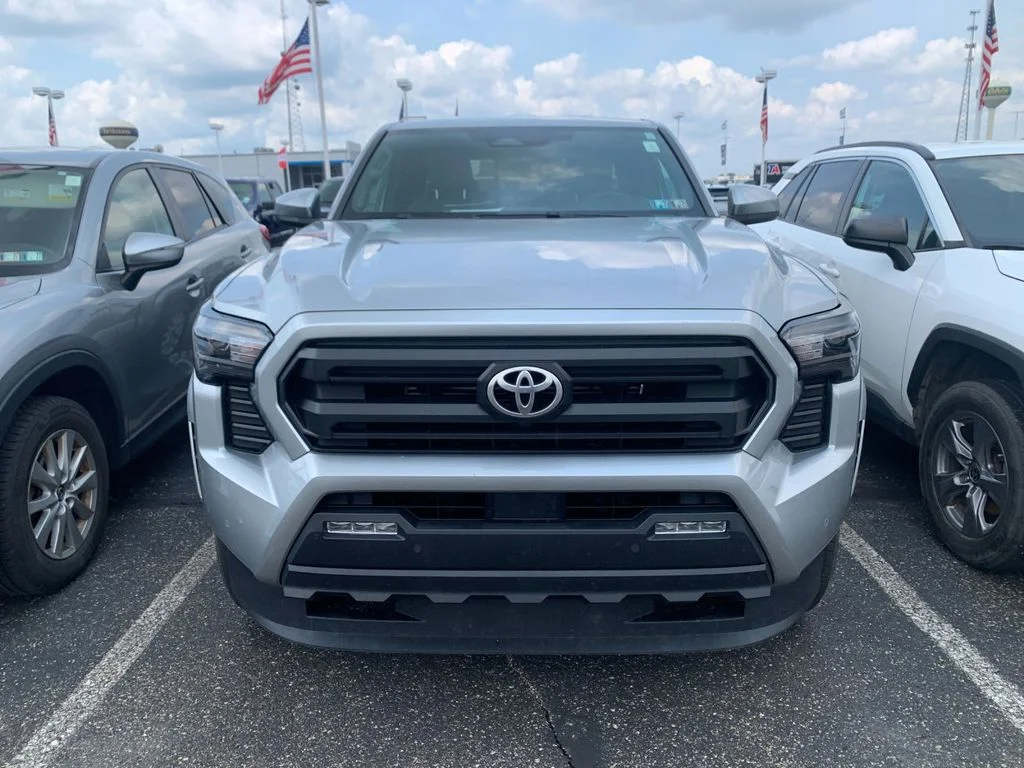 Used 2024 Silver Toyota SR5 image 6
