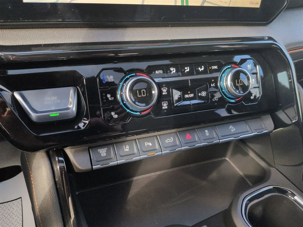 Used 2026 Onyx Black GMC AT4 image 36