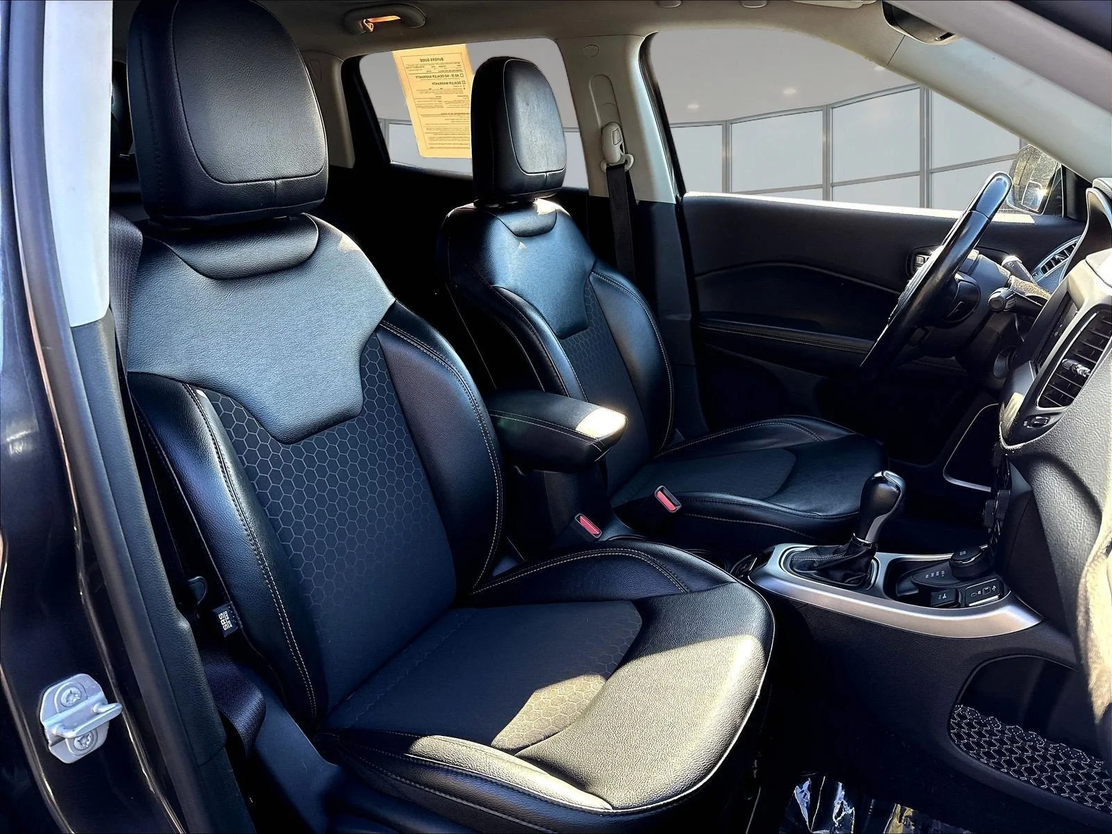 Used 2020 Crystal Metallic Jeep Latitude image 30