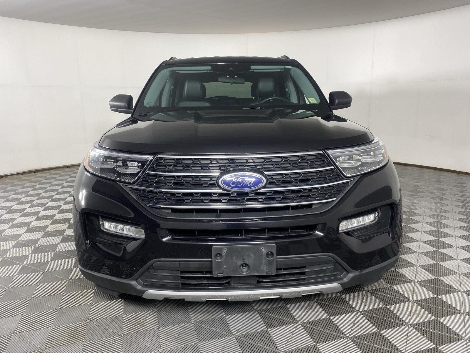 Used 2023 Agate Black Ford XLT image 5