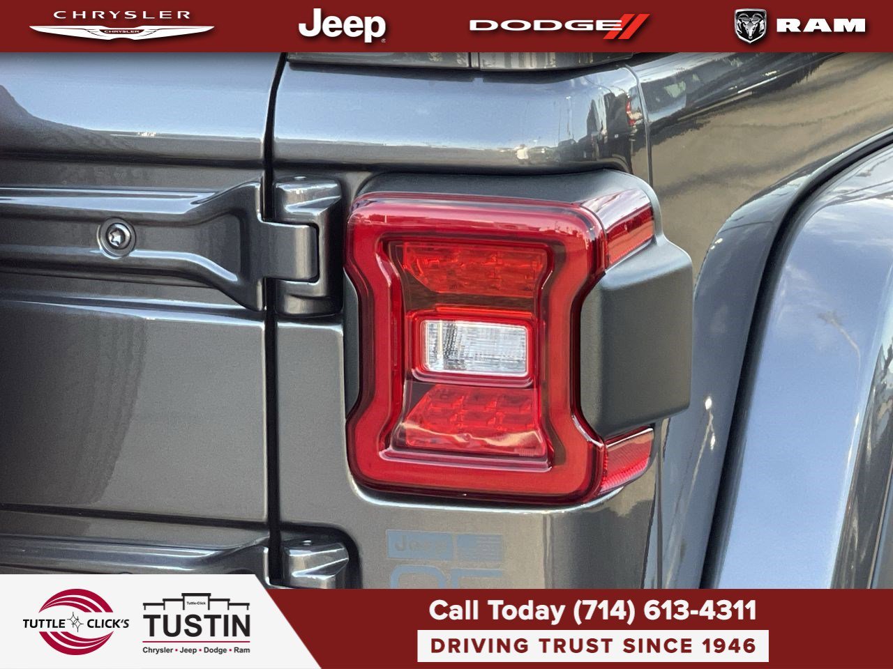 New 2026 Granite Crystal Metallic Clearcoat Jeep 85th Anniversary image 9