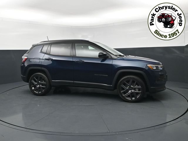 New 2026 Fathom Blue Pearl-Coat Exterior Paint Jeep Limited image 1