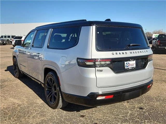 Used 2024 Silver Zynith Jeep Series II 4x4 image 3