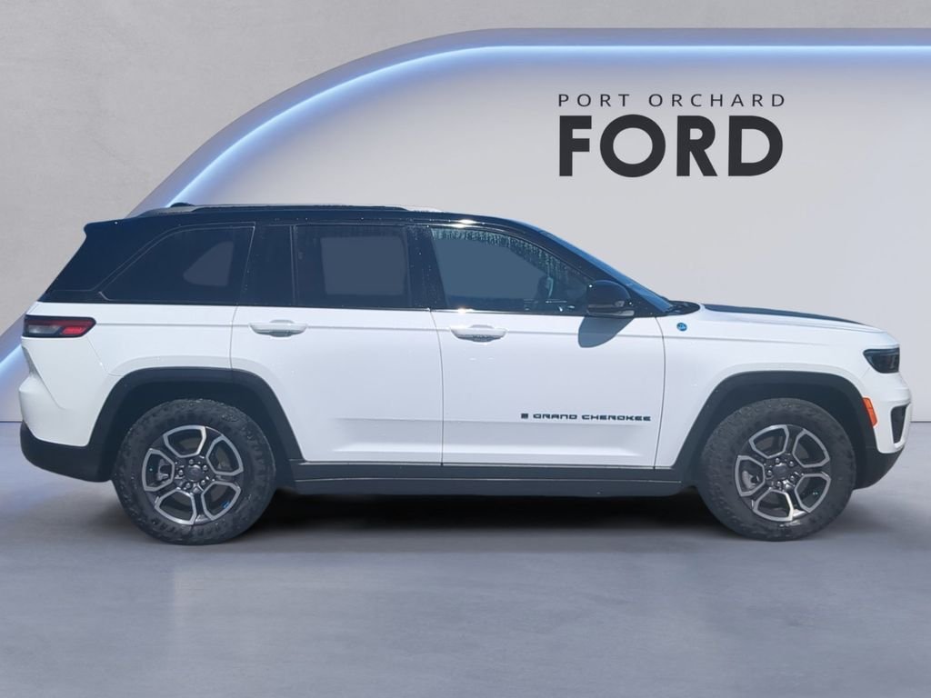 Used 2022 White Jeep Trailhawk 4xe image 8