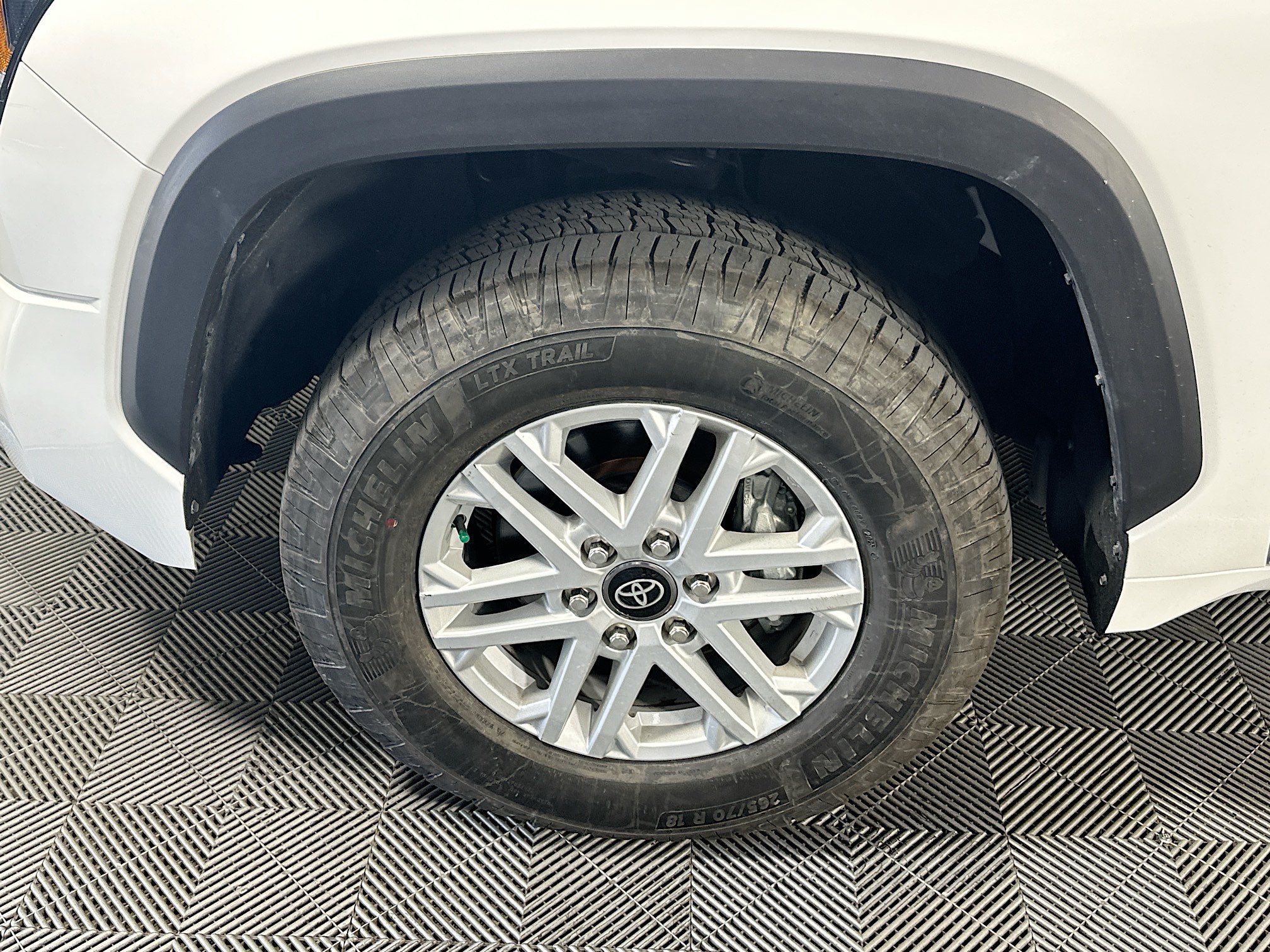 Used 2025 Ice Toyota SR5 image 11
