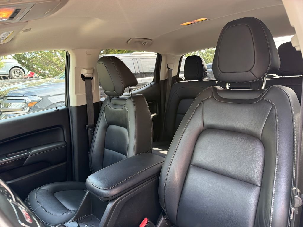 Used 2019 Quicksilver Metallic GMC SLT image 12