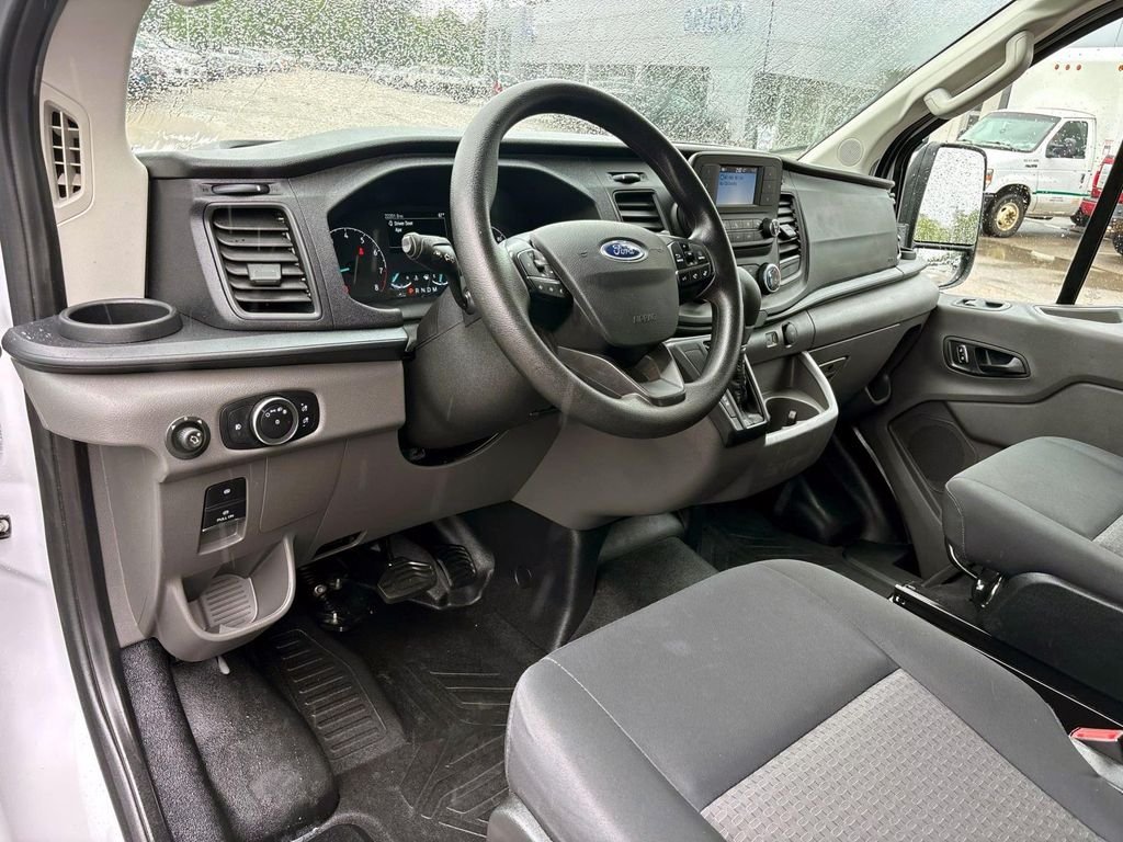 Used 2025 White Ford  image 9
