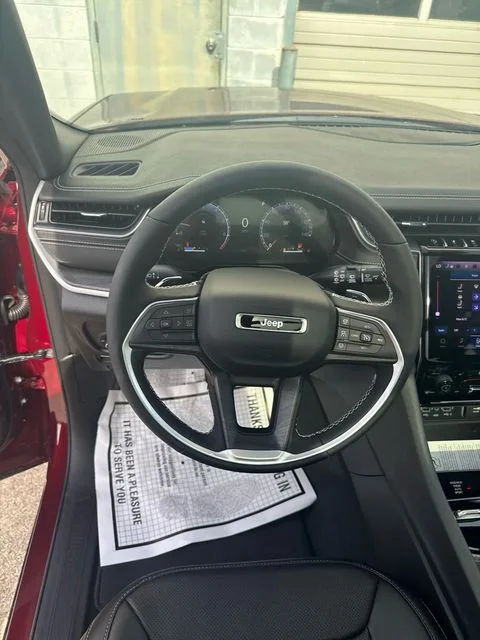 2025 Jeep Grand Cherokee L Limited - Photo 26