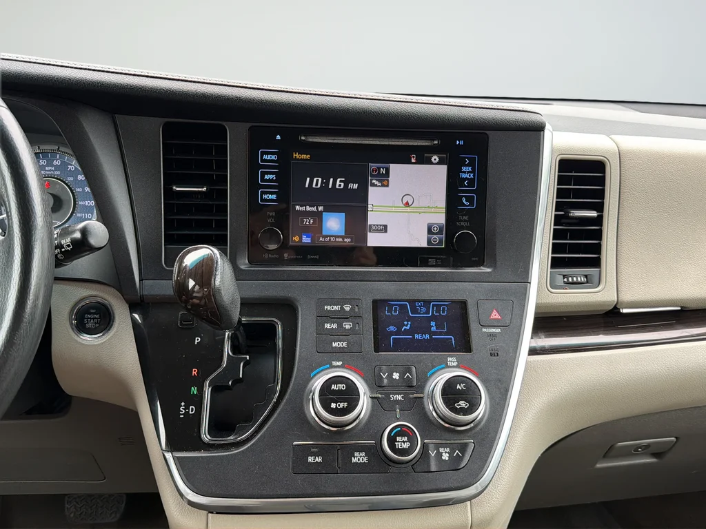 Used 2016 Black Toyota XLE image 20