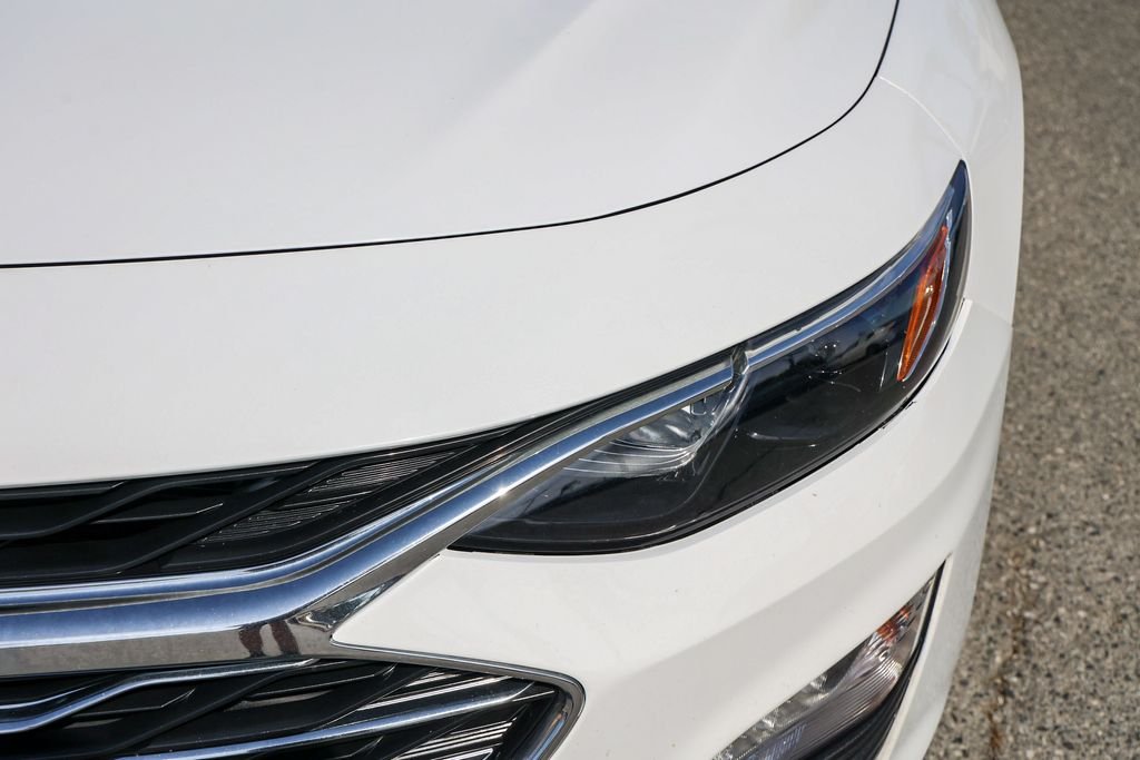 Used 2023 White Chevrolet LT image 9