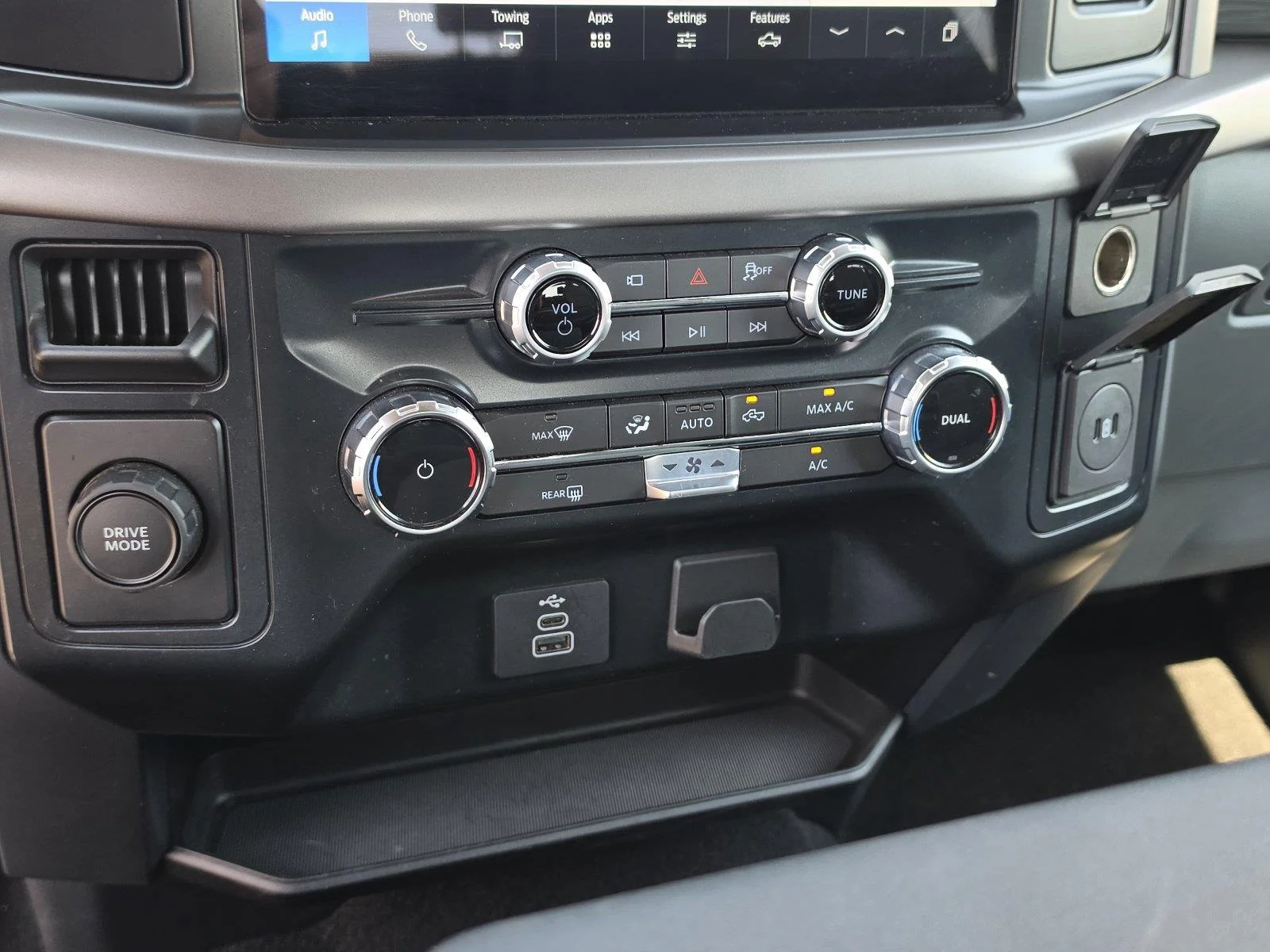 Used 2025  Ford XLT image 23
