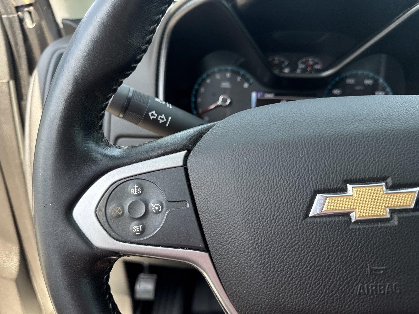 Used 2018 SILVER ICE METALLIC Chevrolet 2WD LT image 21