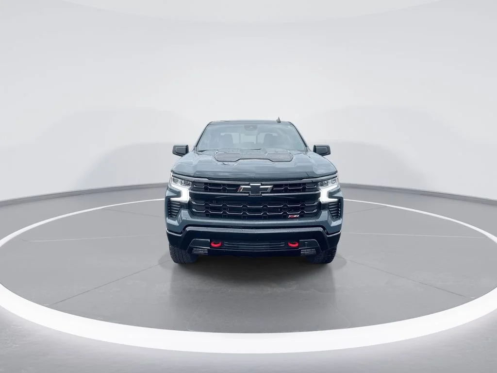 Used 2025 Gray Chevrolet LT Trail Boss image 3