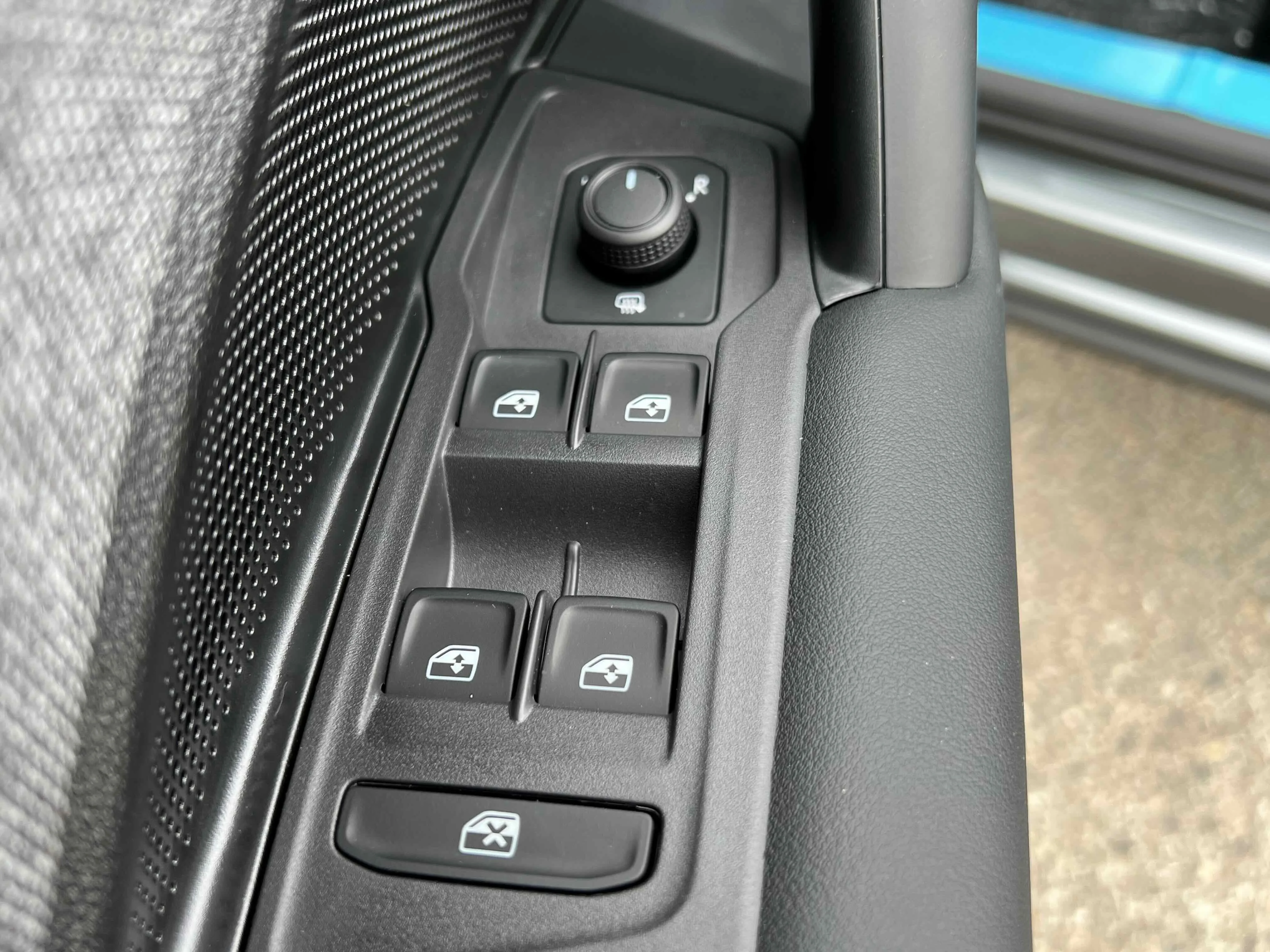 New 2026 Platinum Gray Volkswagen S image 15