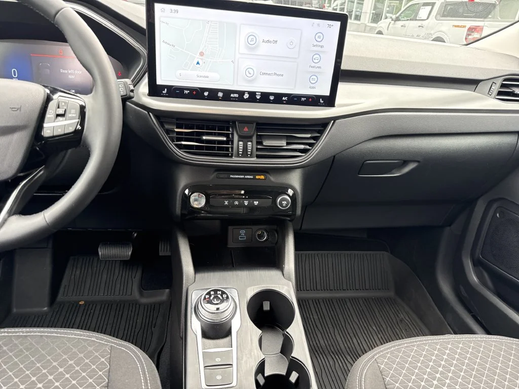 Used 2023 Gray Ford Active image 16