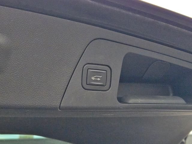 Used 2017 Black Buick Essence image 13