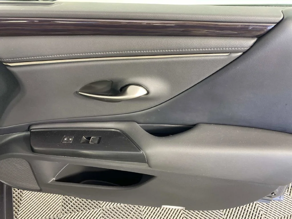 Used 2021 Gray Pearl Lexus 350 image 24