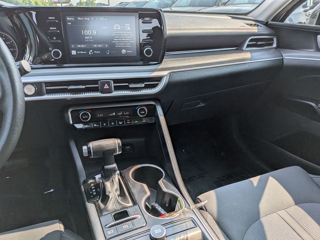 Used 2021 Ebony Black Kia LXS image 10