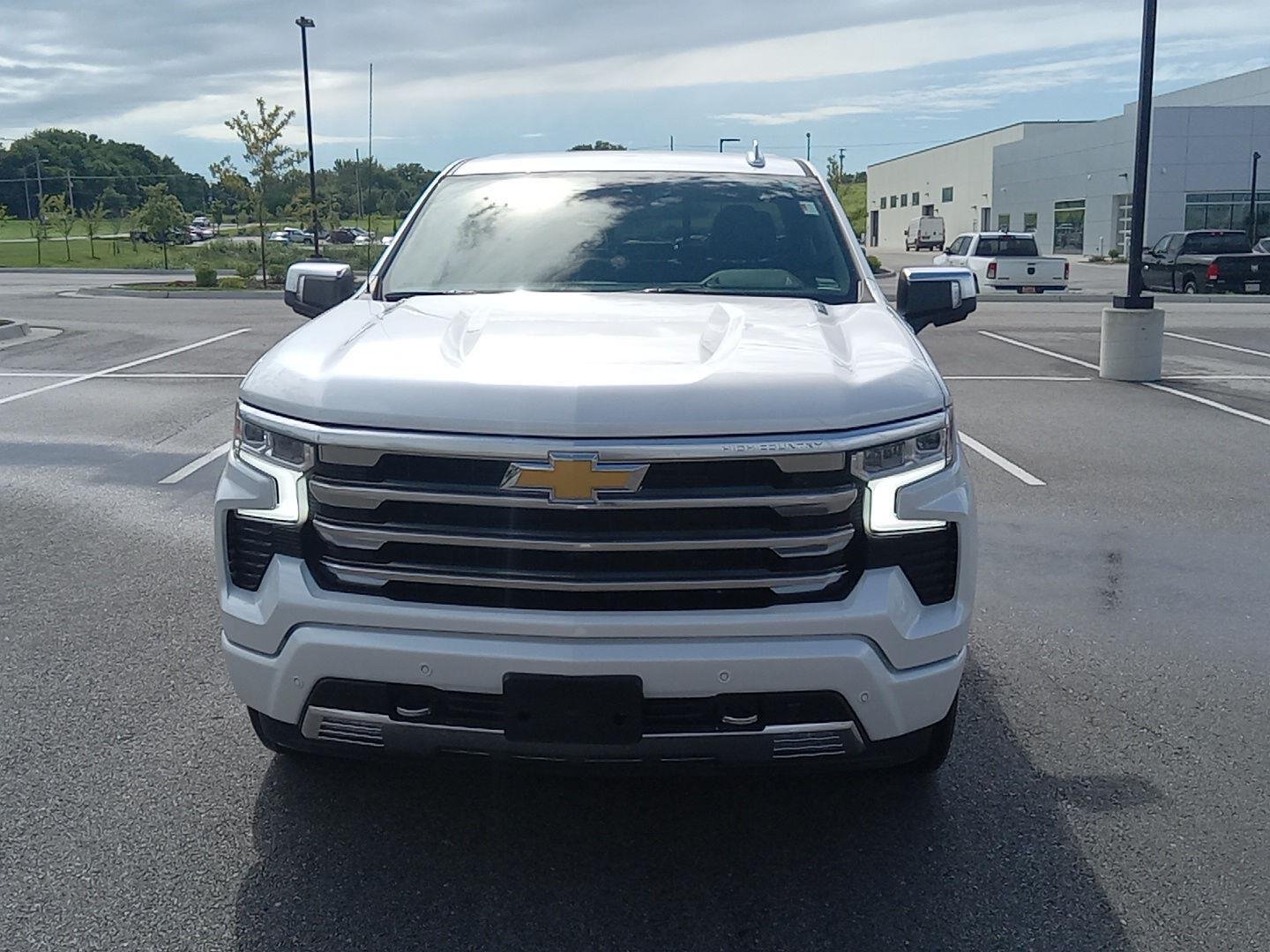 Certified 2025 Chevrolet Silverado 1500 High Country with VIN 1GCUKJE87SZ174582 for sale in Kansas City