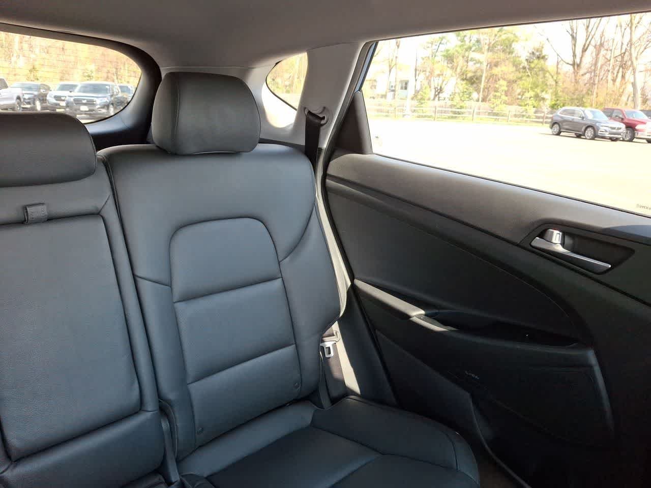 Used 2018 Caribbean Blue Hyundai SEL Plus image 14