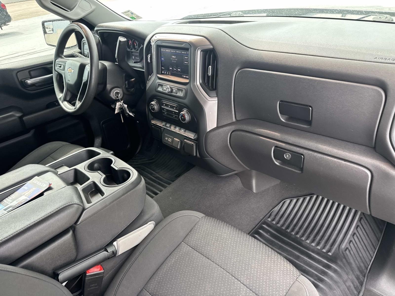 Used 2022 Satin Steel Metallic Chevrolet Custom image 12