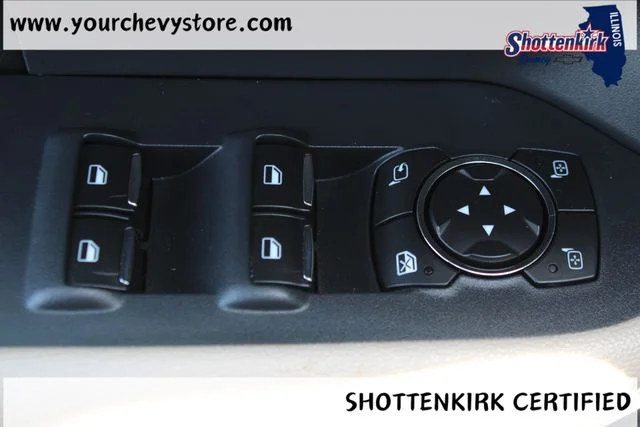 Used 2022 White Ford Limited image 23