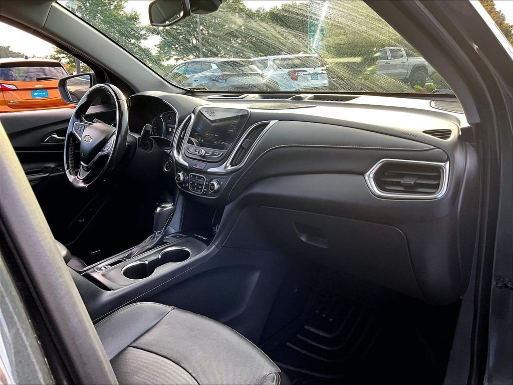 Used 2020 Gray Chevrolet Premier image 21