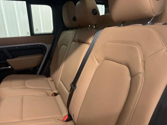 New 2026 Borasco Gray Metallic Land Rover S image 15