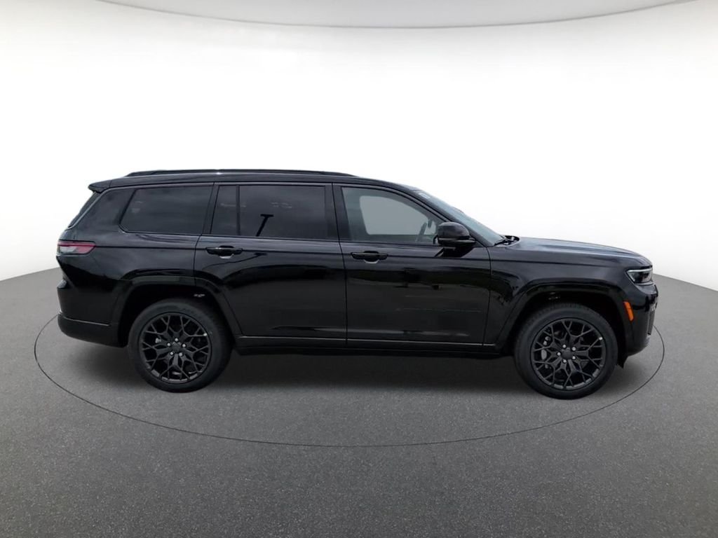 New 2026 Diamond Black Crystal Pearl-Coat Exterior Paint Jeep Summit image 5
