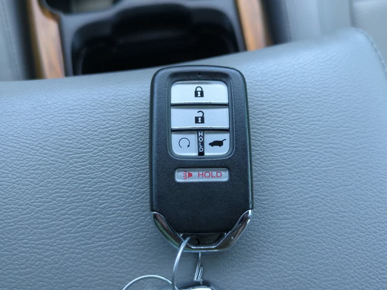 Used 2022 Lunar Silver Metallic Honda Touring image 29