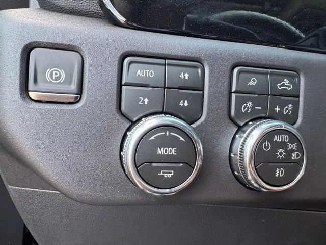 New 2026 Onyx Black GMC Elevation image 42