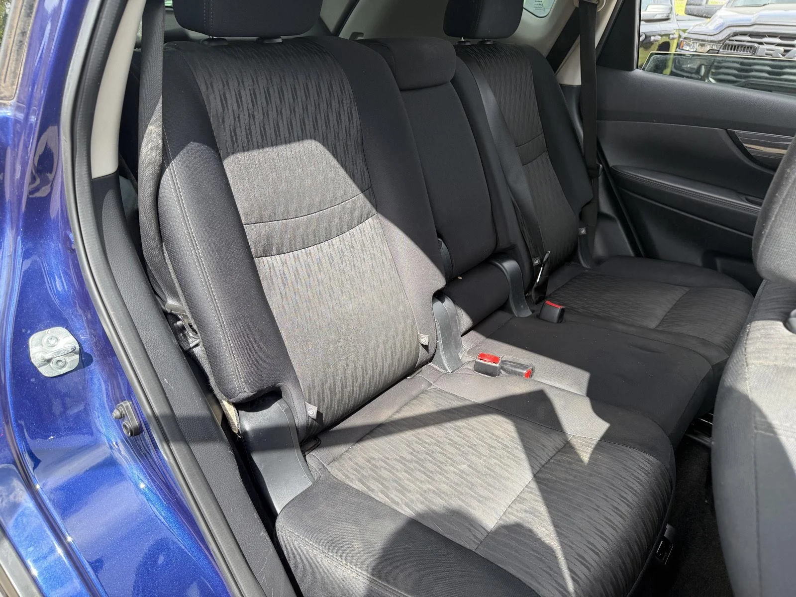 Used 2019 Caspian Blue Metallic Nissan S image 20