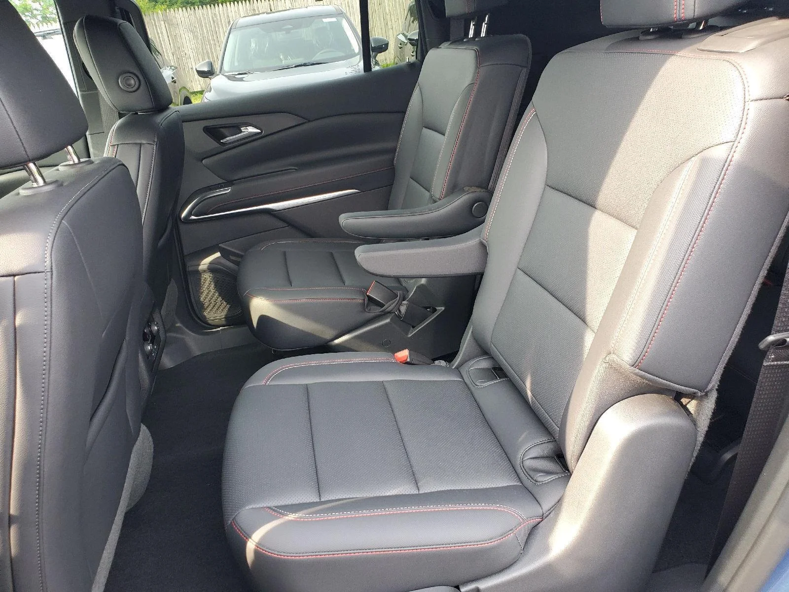 Used 2024 Lakeshore Blue Metallic Chevrolet  image 7